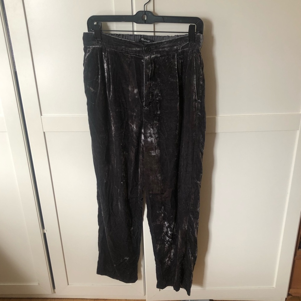 Grey 3/4 length velvet pants from Madewell